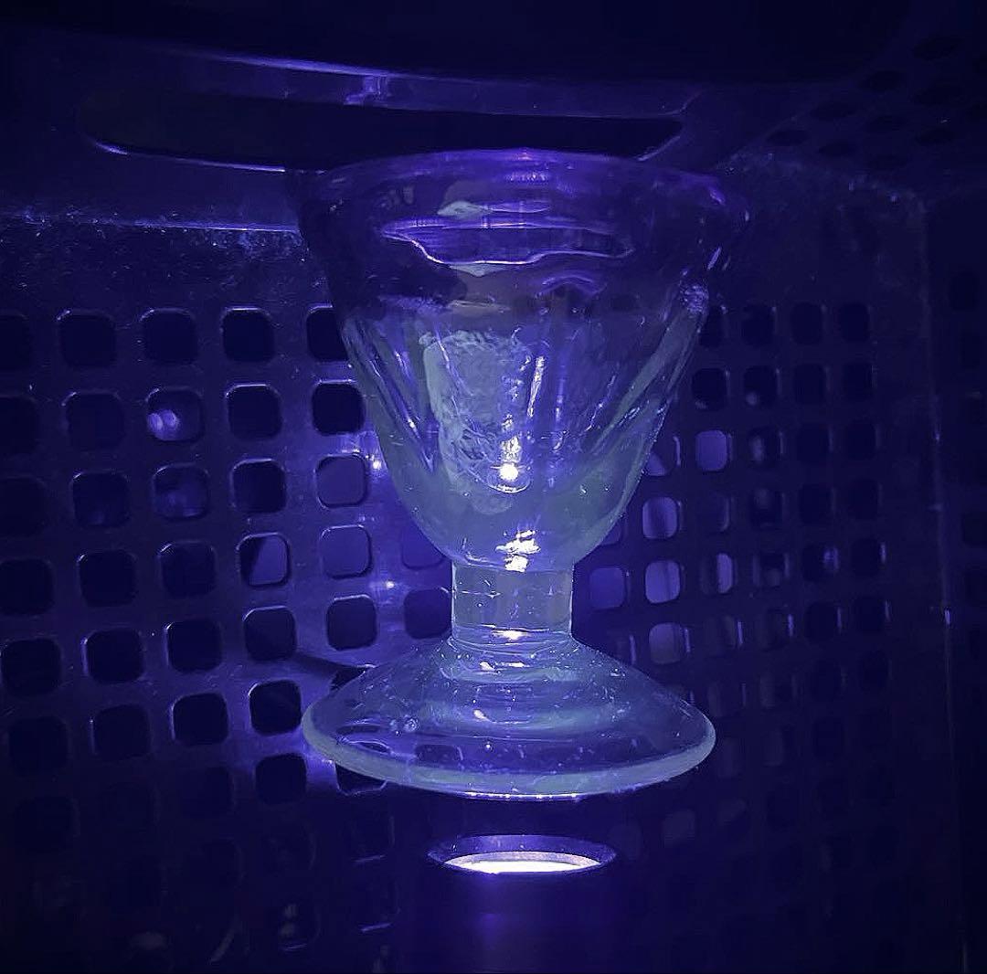 骨董 時代ガラス 吹きガラス 臙脂色リップ アイスクリームグラス 氷