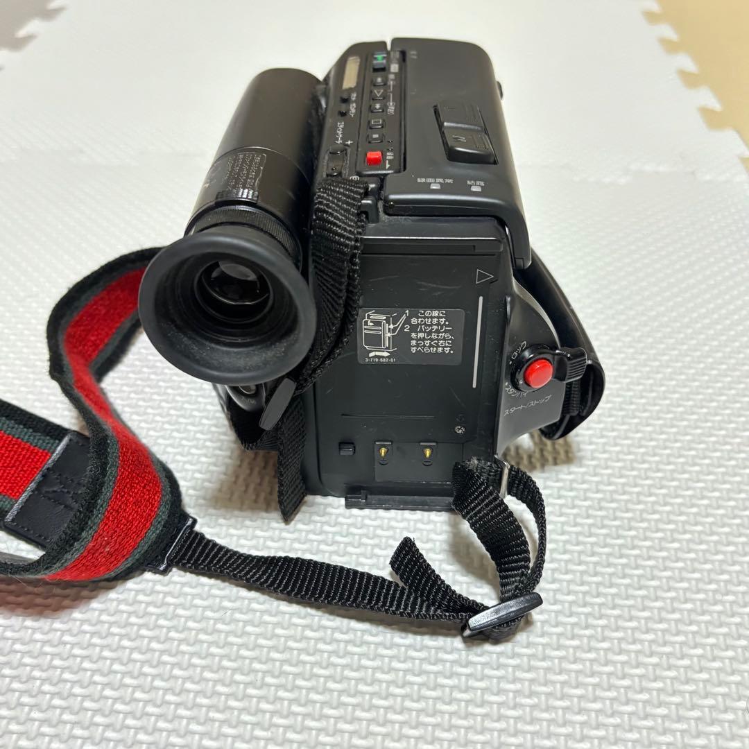 SONY CCD-TR55 ビデオカメラ本体、ACC KIT-TR NP-90 - メルカリ