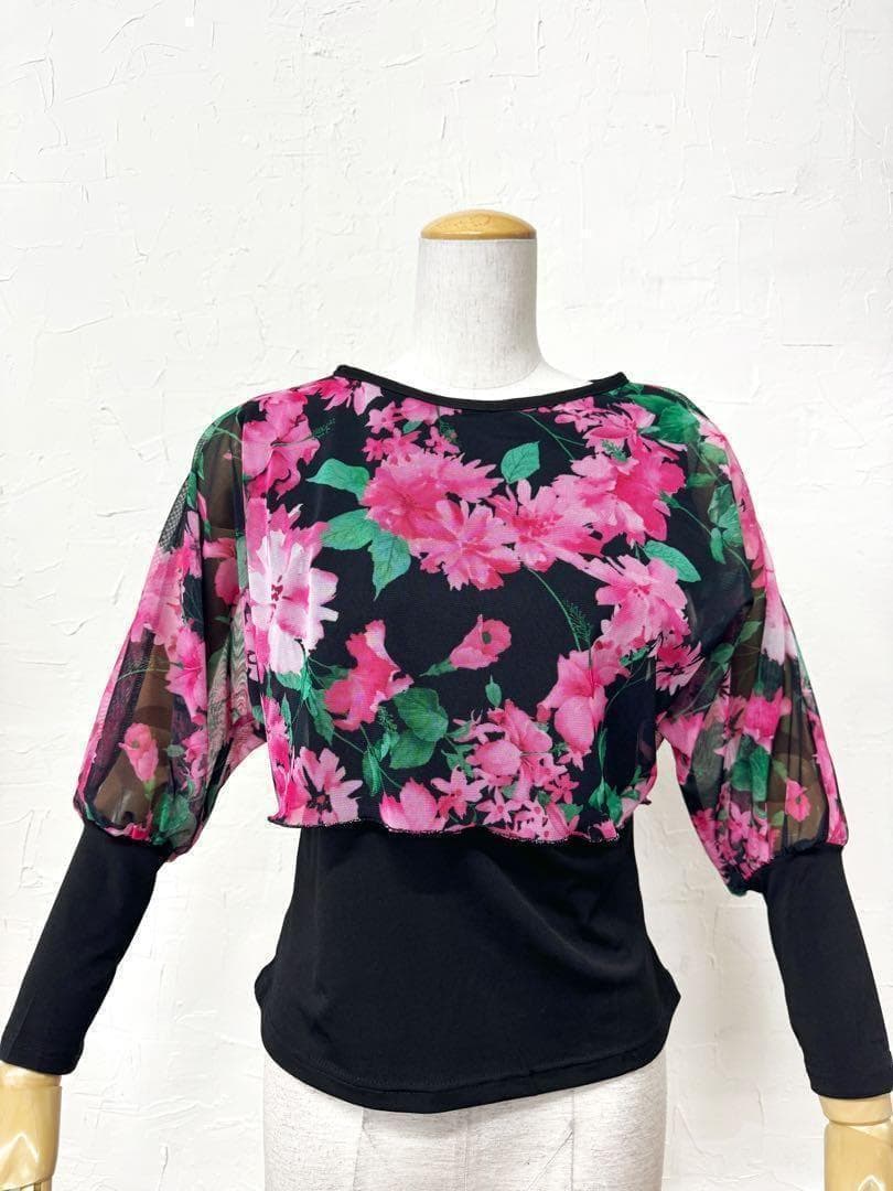 パーティーに】新品 社交ダンス ピンク花柄セットアップ黒 m926の通販