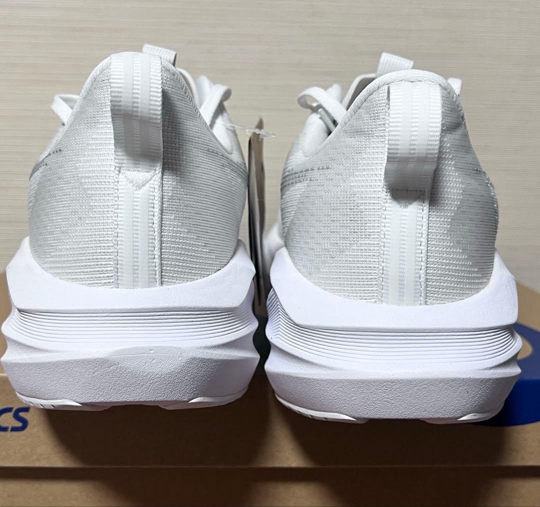 ぽ*ら様 ASICS NOVABLAST5 27.5cm アシックス　ノバブラス