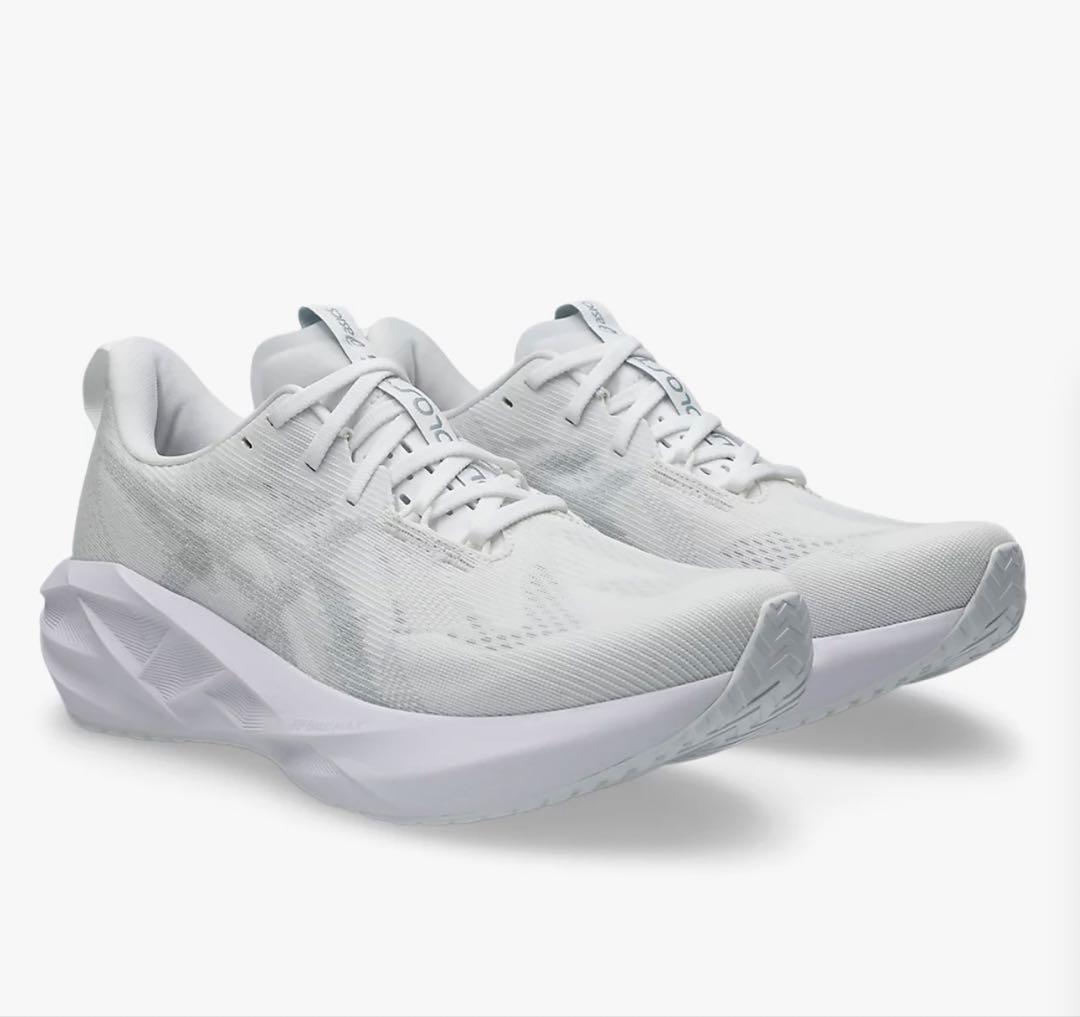 ぽ*ら様 ASICS NOVABLAST5 27.5cm アシックス　ノバブラス