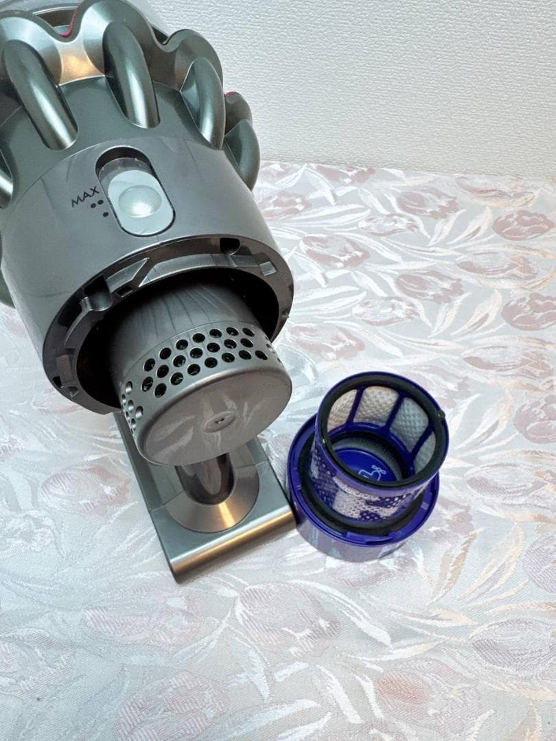 【分解洗浄済】293 -ダイソン dyson v10 sv12 掃除機 作動品