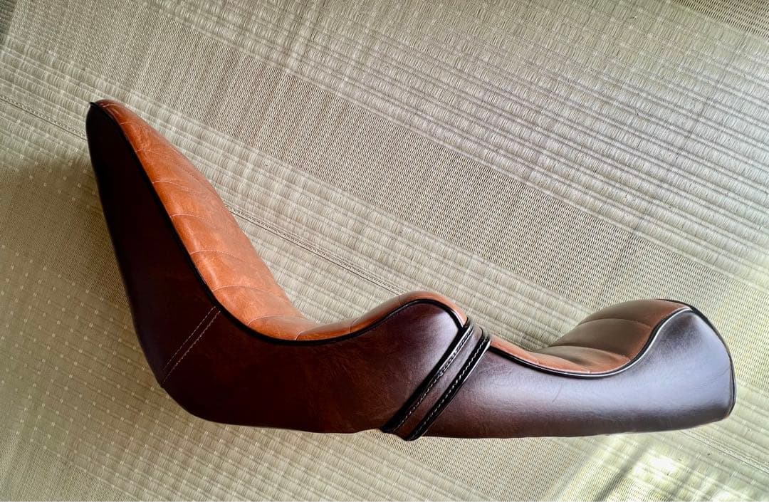 ジェイド250 チョビ三段シート 茶色 40cm 美品 - メルカリ