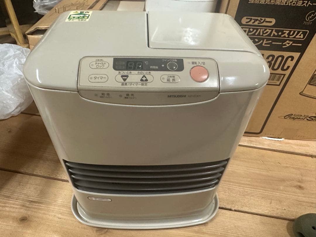 三菱　ファンヒータ　11畳用MITSUBISHI KD-C301 三菱 ファンヒータ 11畳用MITSUBISHI KD-C301 - メルカリ