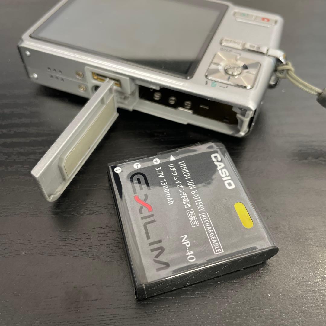 CASIO EXILIM 5.0MP コンパクトデジタルカメラ