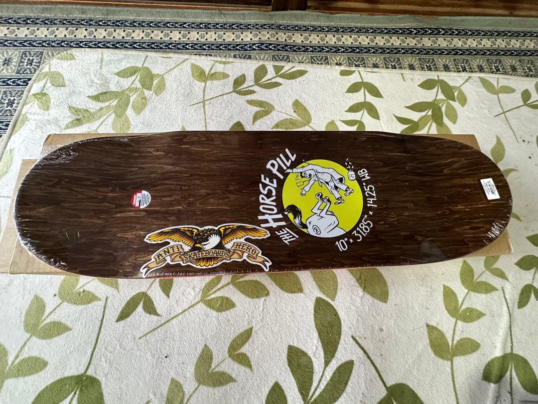 スケートボード ANTI HERO HORSE PILL ANTIHERO】アンタイヒーロー SHAPED EAGLE THE HORSE PILL SHAPE 10.0