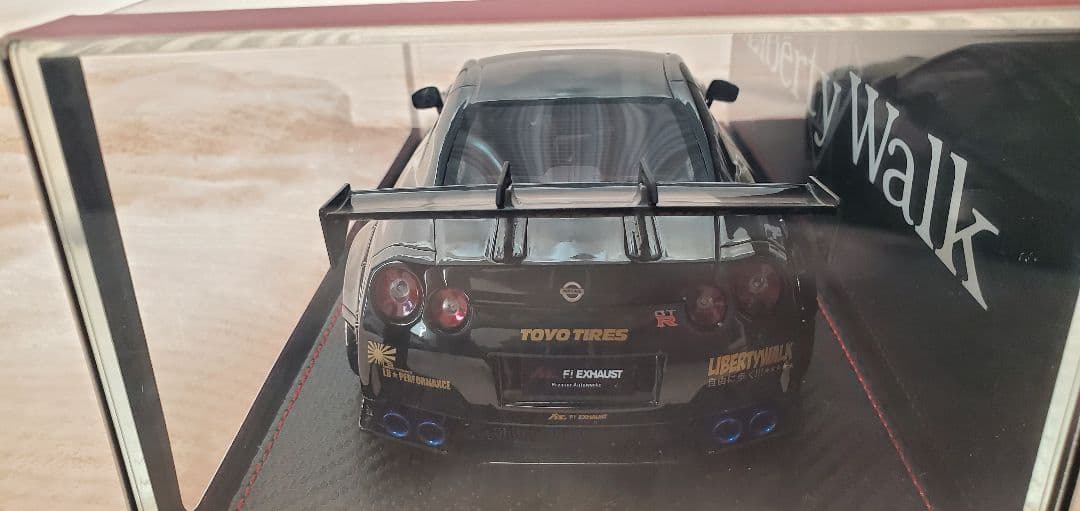イグニッションモデル1/18 リバティーウォーク GTR ブラック IG0694
