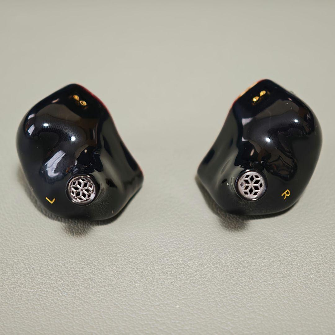 美品】AFUL DAWN-X 有線イヤホン - メルカリ