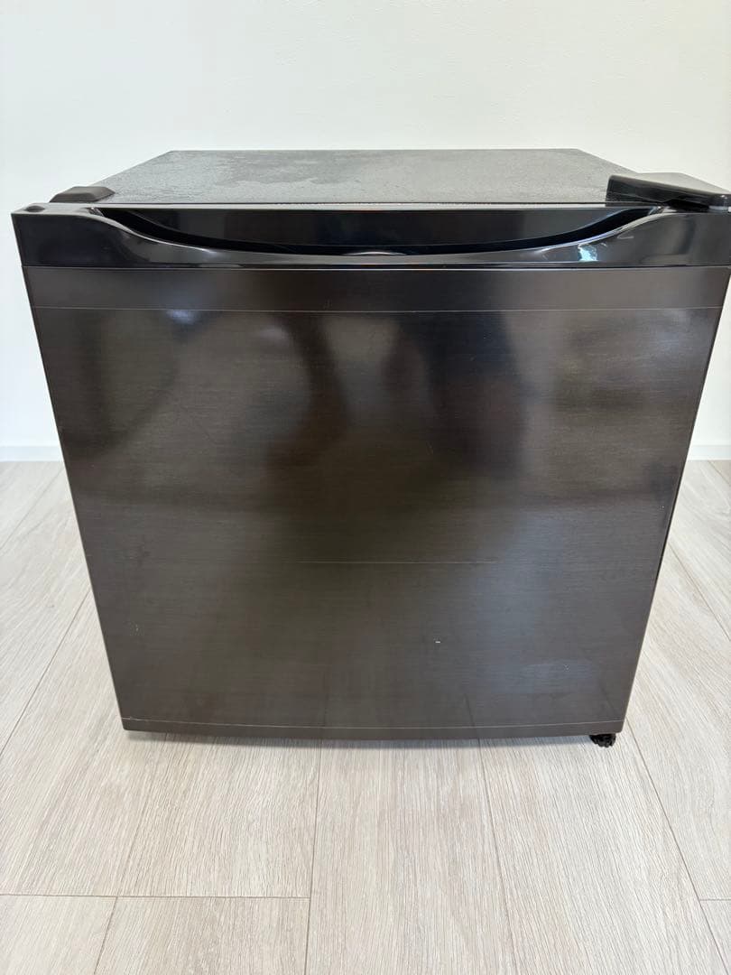 本日限定お値引き‼️MAXZEN 前開き冷凍庫 31L 2023年製 JR031 MAXZEN（マクスゼン） 期間限定ポイント5倍！ 冷凍庫 小型 家庭用 31L