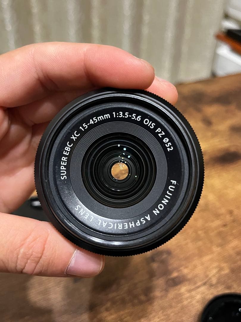 Fujinon XC 15-45mm f/3.5-5.6 ズームレンズ