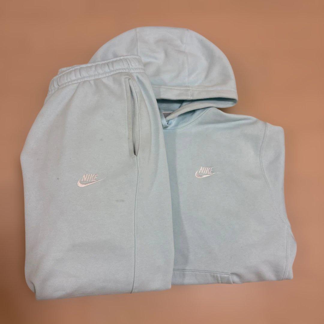 NIKE セットアップ　水色 新品】NIKE スウェット 上下セット パーカー ハーフパンツ ブルー系