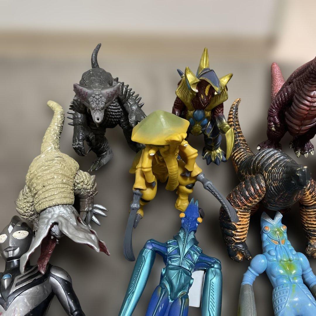 ウルトラマン フィギュアセット 多数 ウルトラマン32体 怪獣20体