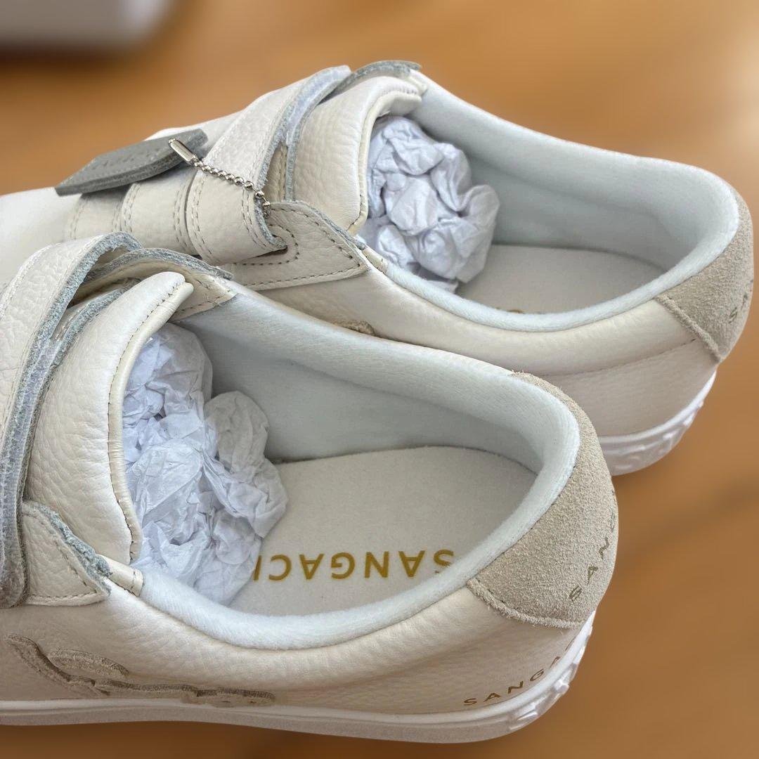 SANGACIO ホワイト スニーカー ベルクロ - メルカリ