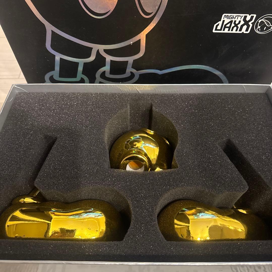 Mighty Jaxx Friendly Fire 限定ゴールドクローム