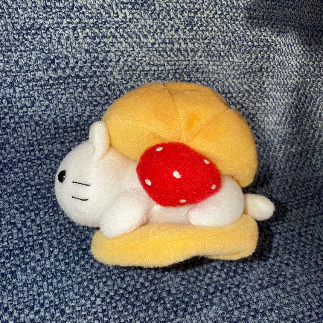 にゃんにゃんにゃんこ ぬいぐるみ シューにゃんこ - メルカリ