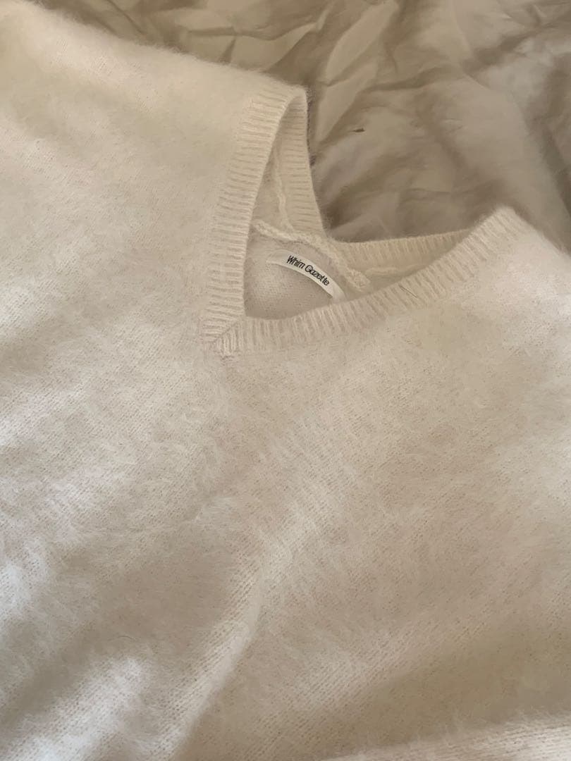 美品 whim gazette FOXY Vネックプルオーバー カシミヤウール - メルカリ