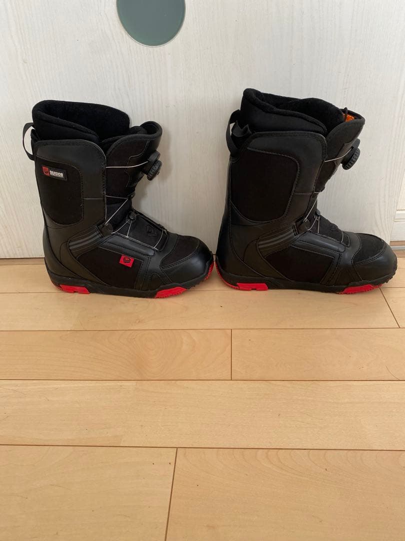 DIVISION スノーボードブーツ BOAシステム 黒/赤　27.0cm