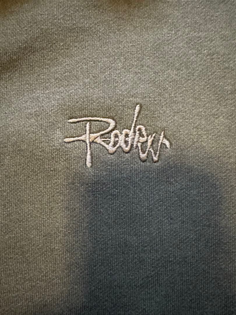 らっだぁのおみせ ロゴジップフーディ L 15周年記念缶バッチ