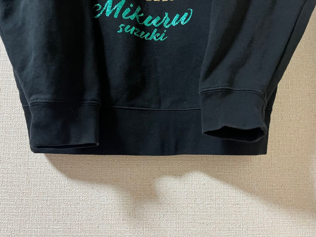 鈴木未来 SHADEパーカー クリアファイル付 - メルカリ