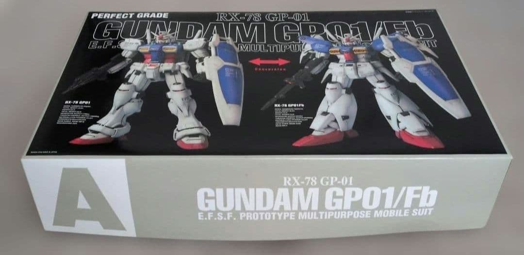 GUNDAM GP01/Fb パーフェクトグレード（取説欠品・箱汚れあり）