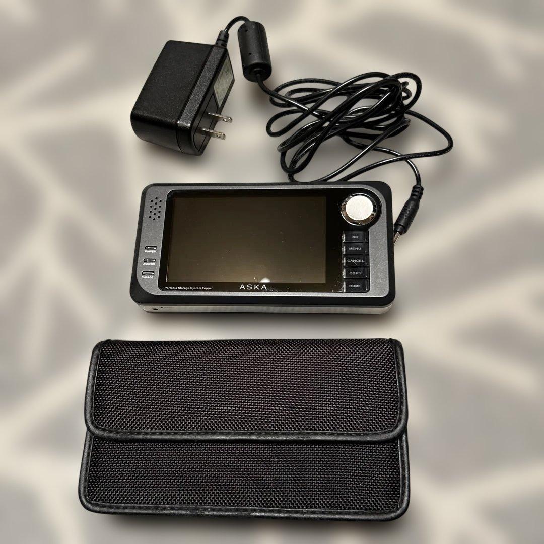 ASKA ポータブルストレージシステムトリッパー 飛鳥、CFスロットを装備した20GBポータブルストレージ