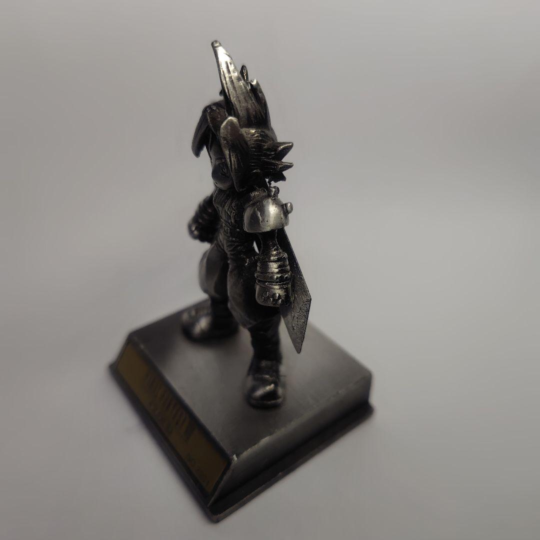 FINAL FANTASY VII クラウド クロムフィギュア NO.2201