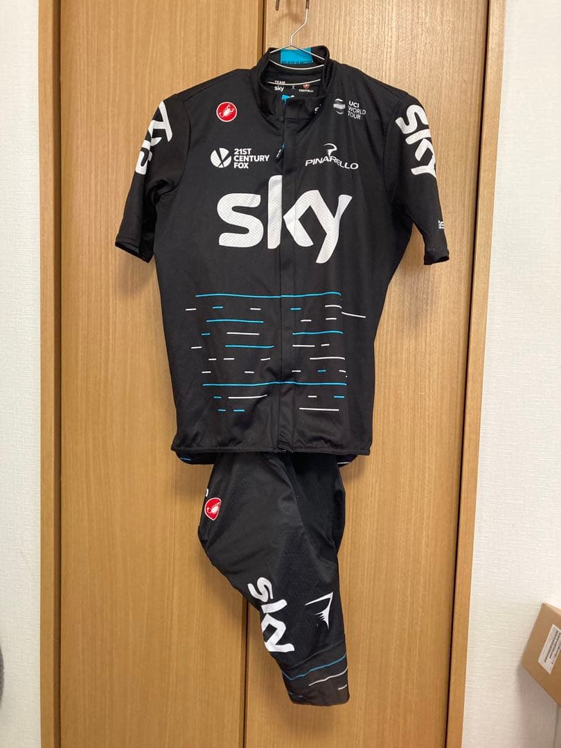 カステリ　チームSKY サイクルジャージ　Sサイズ チームスカイ サイクルウェア サイクリングショーツ 自転車ジャージ