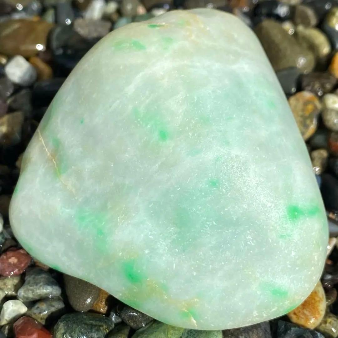 糸魚川翡翠 海石 点在する翠 上質ヒスイ 海岸転石 海岸翡翠 緑ひすい