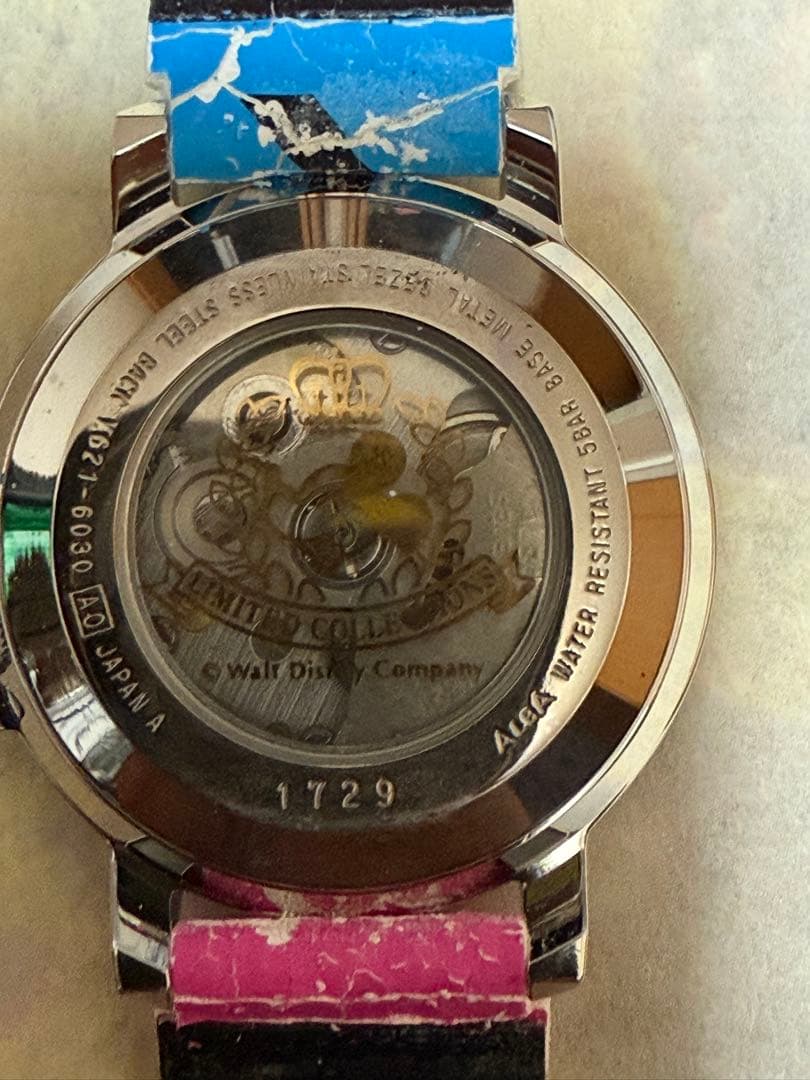 世界で限定1993個ディズニーウォッチLIMITED COLLECTIONS