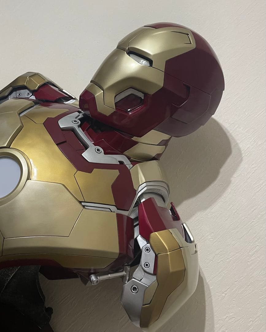 アイアンマン マーク42 サイドショウ 1/1 ライフサイズバスト