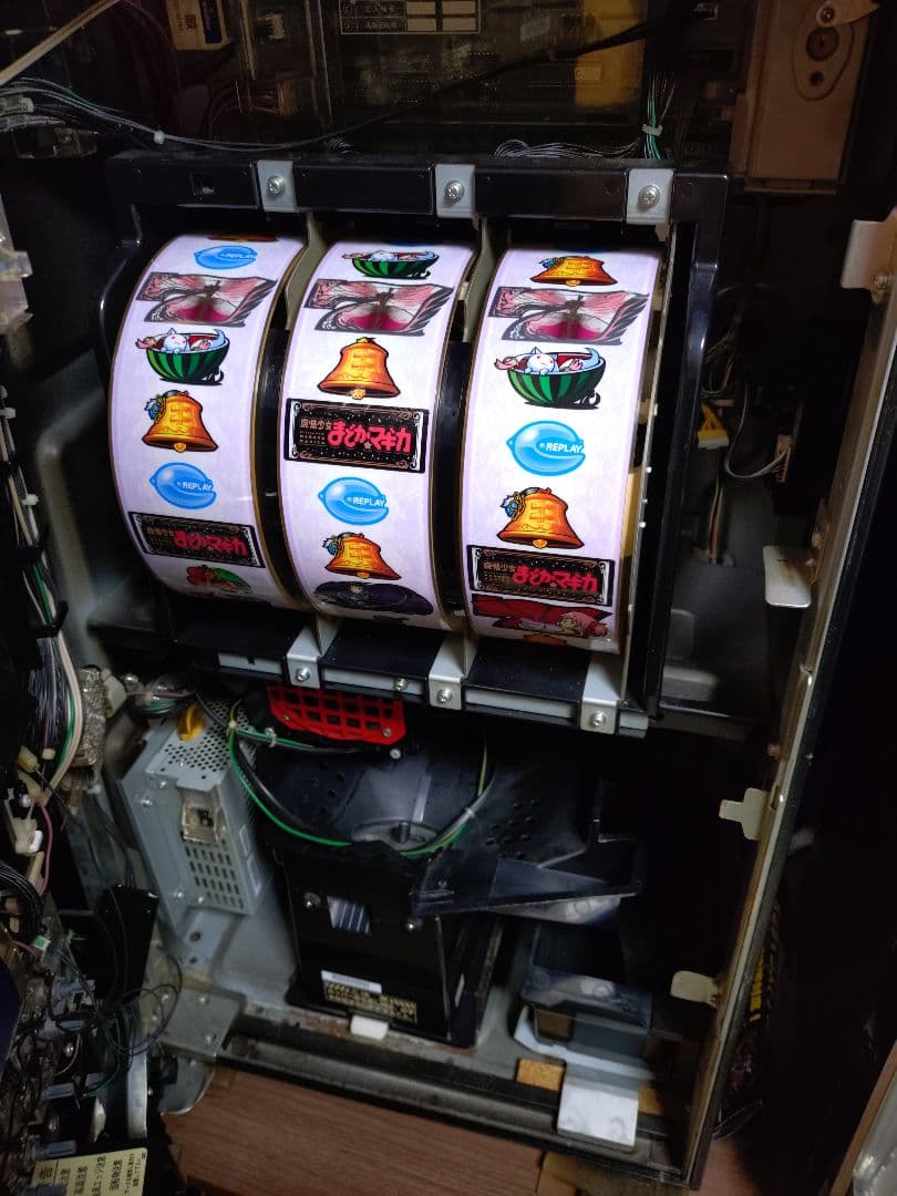 最終値下げ【引き取り限定】パチスロ　5号機　スロット魔法少女まどか☆マギカ　実機