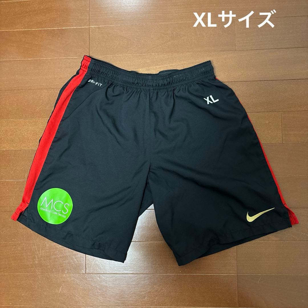 浦和レッズ サッカーパンツ - メルカリ