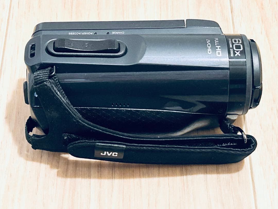 JVC Everio R ビデオカメラ 本体 GZ-R470 アイスグレー - メルカリ