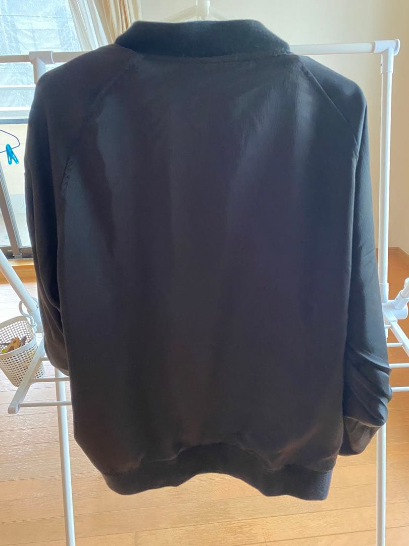 マンウィズ　スカジャン