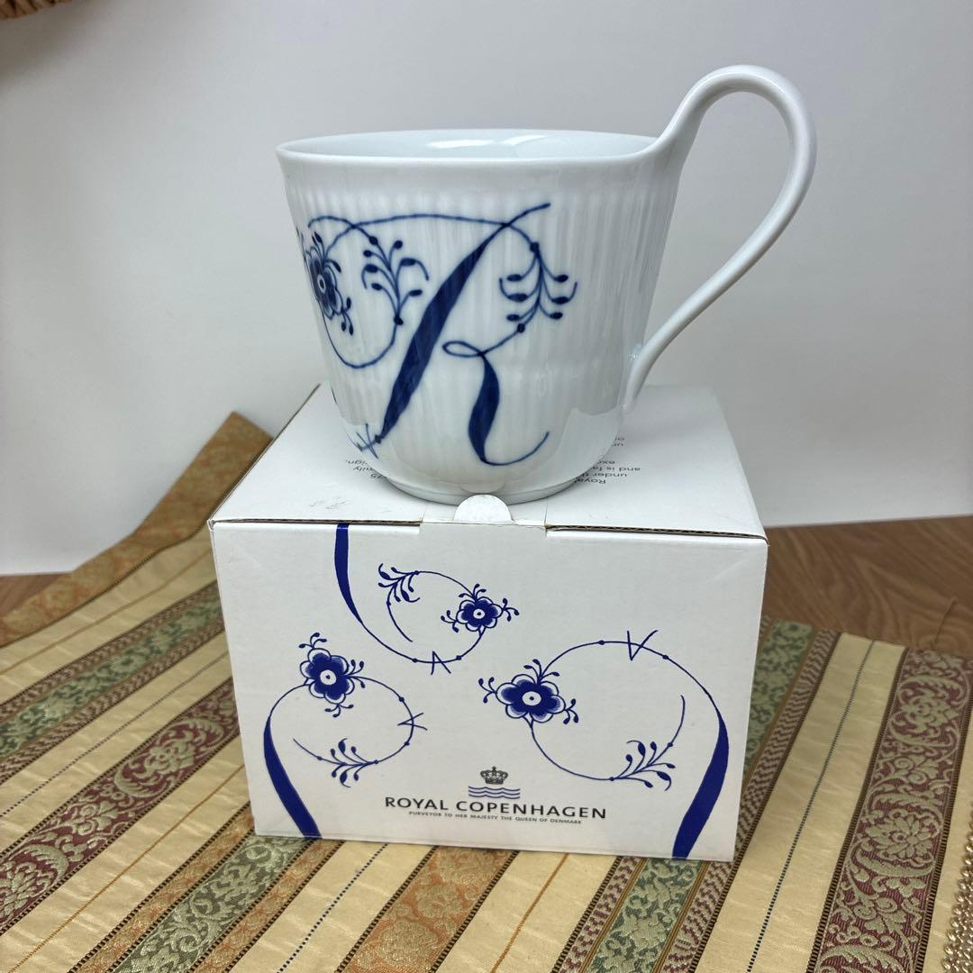 新品未使用 ロイヤルコペンハーゲン ブルーフルーテッド イニシャル【R