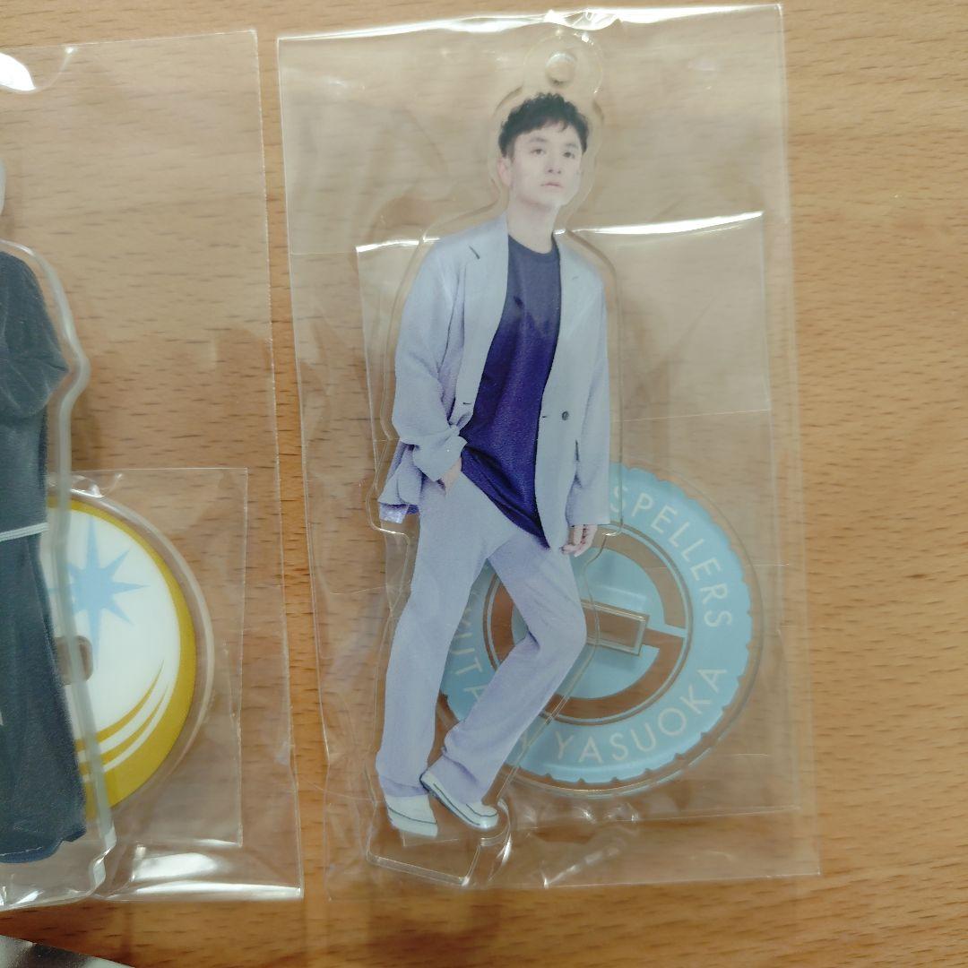 ゴスペラーズ　安岡優　アクリルスタンド　缶バッチ　銀テ4本