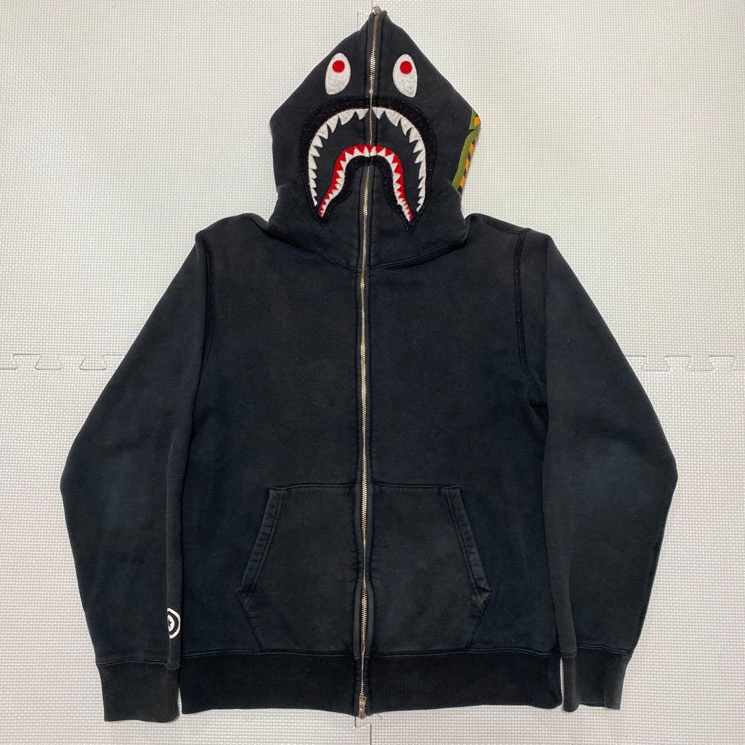 希少】a bathing ape アベイシングエイプ シャークパーカー 黒 L