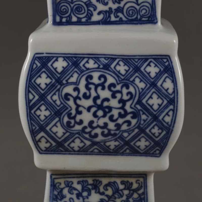 青花四方花觚(そう)青花磁 工芸品 美術品 置物の通販｜glewmarket.com