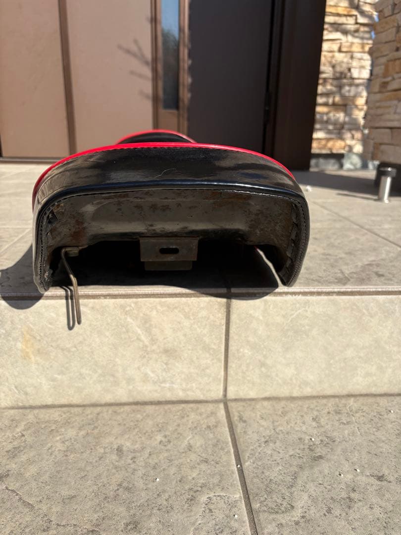 CB250N CB400N ホークIII タックロールシート 黒×赤パイピング - メルカリ