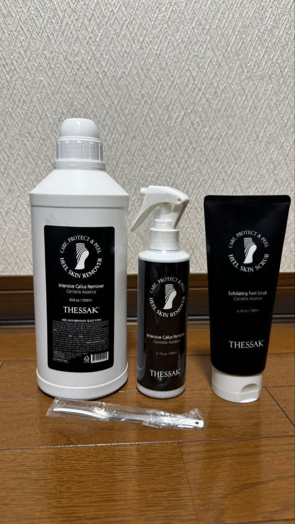THESSAK フットケアセット HEEL SKIN SCRUB (180ml) / 足角質/かかと/角質ケア/フットケア |