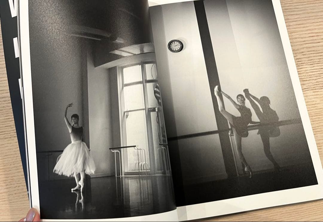 チャリティ写真集 ”Jewels”初回特典付 直筆サイン入り