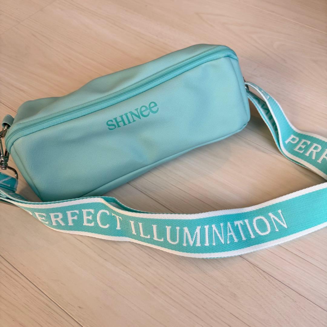 SHINee FANLIGHT スリングポーチ ペンライトケース - メルカリ