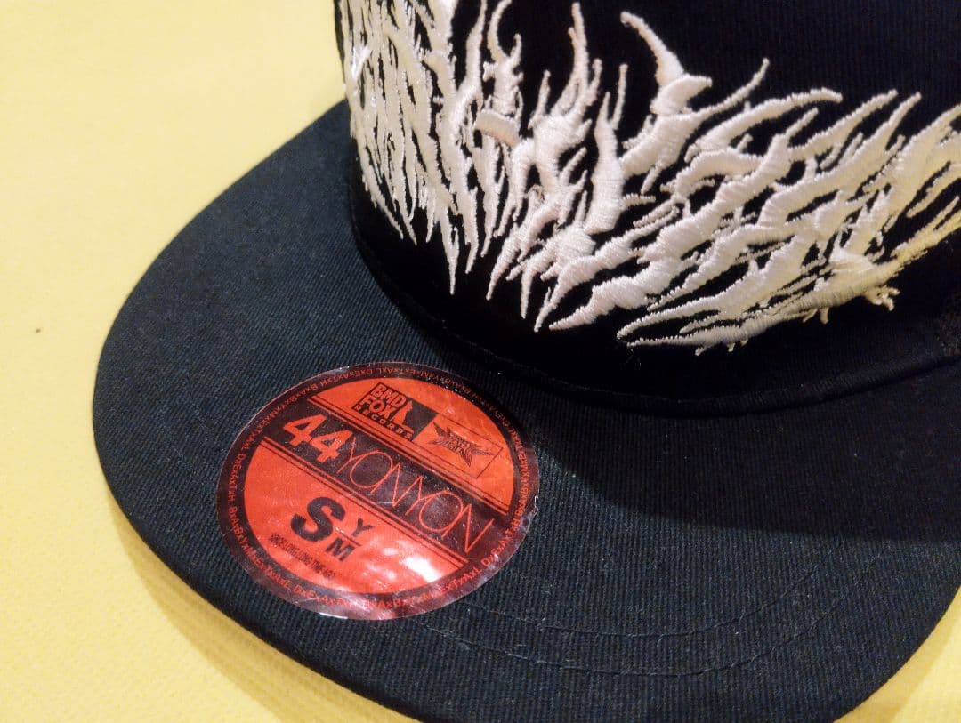 貴重！新品未使用！2015年 BABYL ブルータルロゴメッシュキャップ