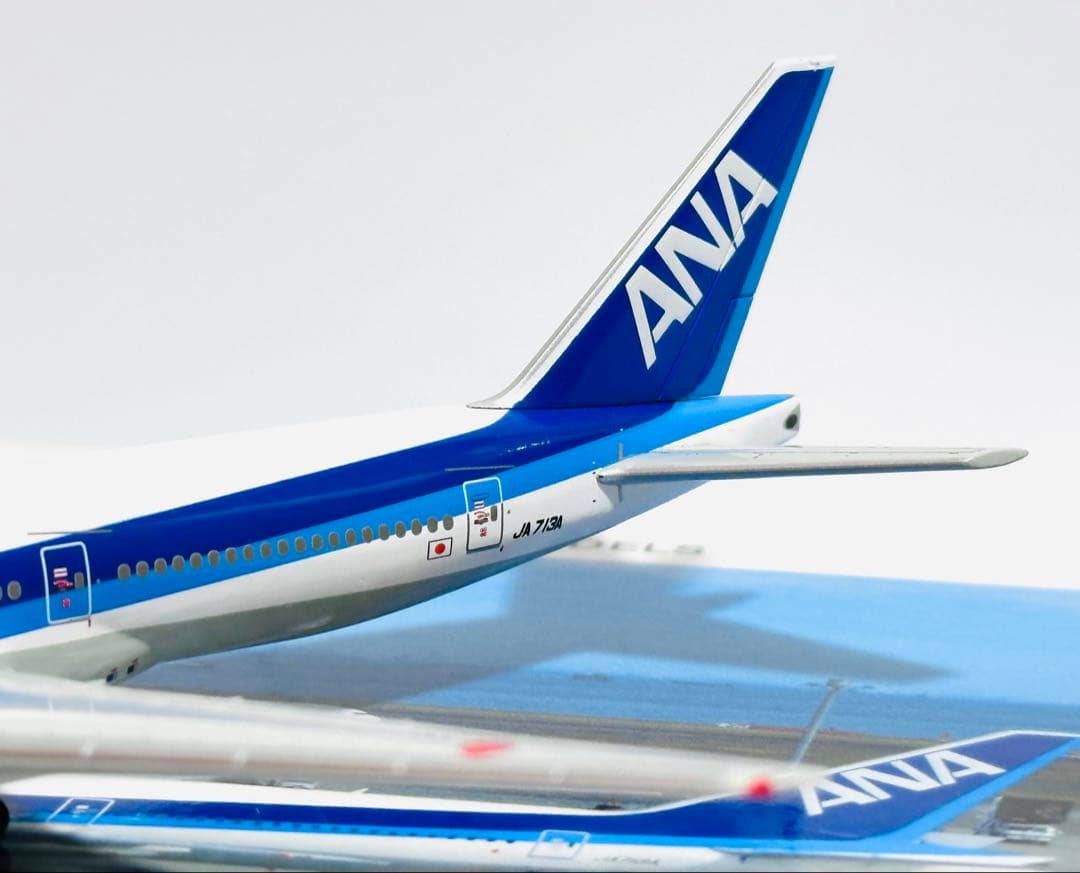 全日空商事 1/400 ANA B777-200 NH40022 - メルカリ
