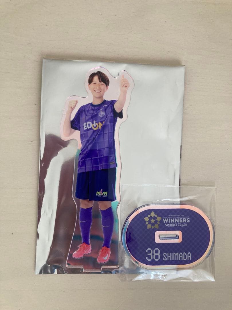 サンフレッチェ広島レジーナ 皇后杯優勝記念オーロラアクリルスタンド