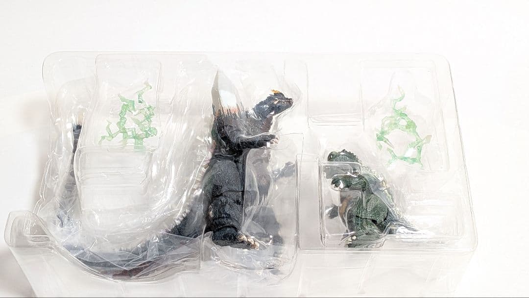 S.H.MonsterArts スペースゴジラ リトルゴジラ スペシャルカラー