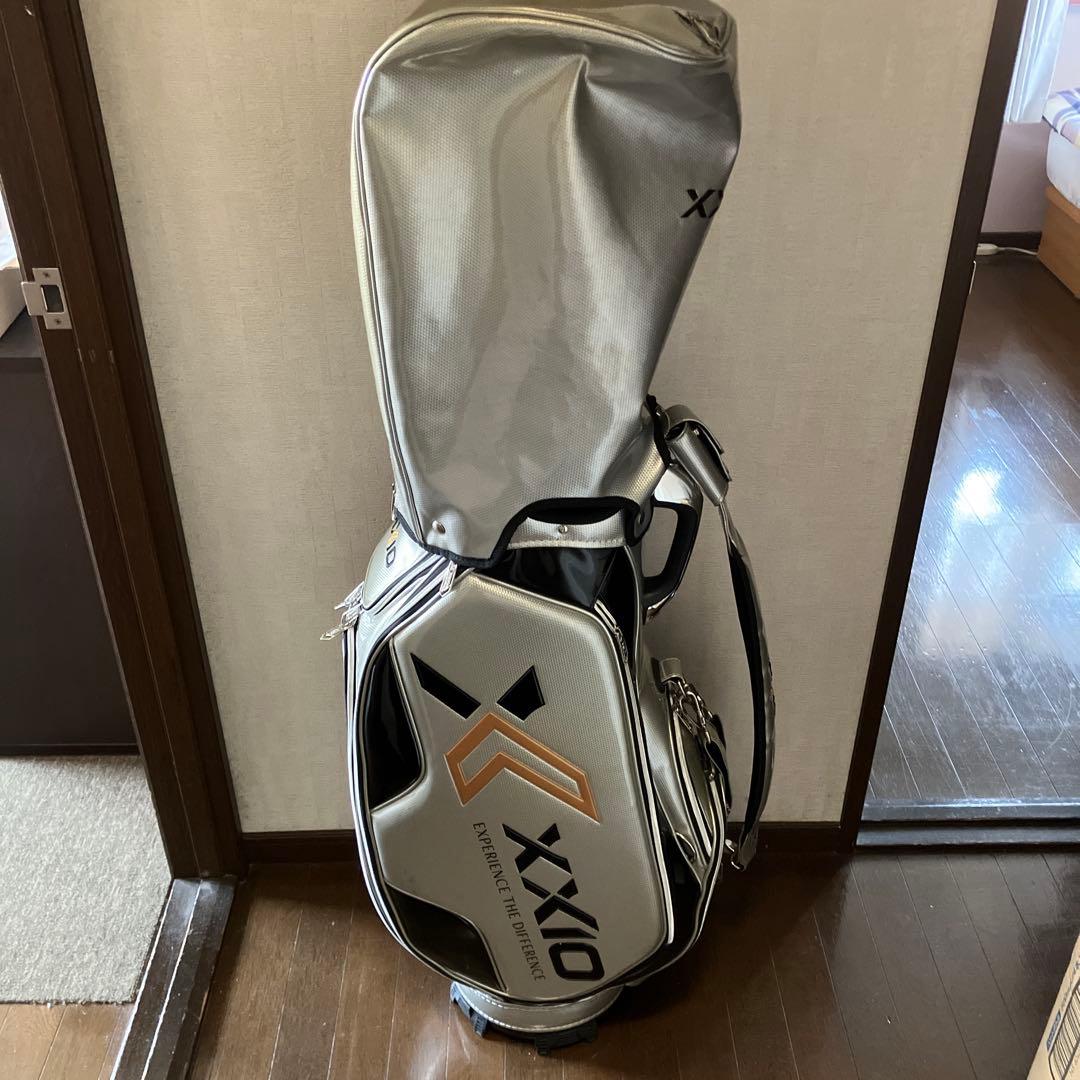 キャディバッグ　XXIO シルバー XXIO ダンロップ ゼクシオ DUNLOP キャスター付きモデル キャディ