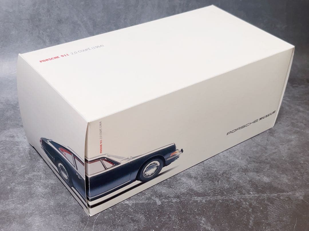 ポルシェミュージアム特注 1/18ポルシェ911 1964 スレートグレー