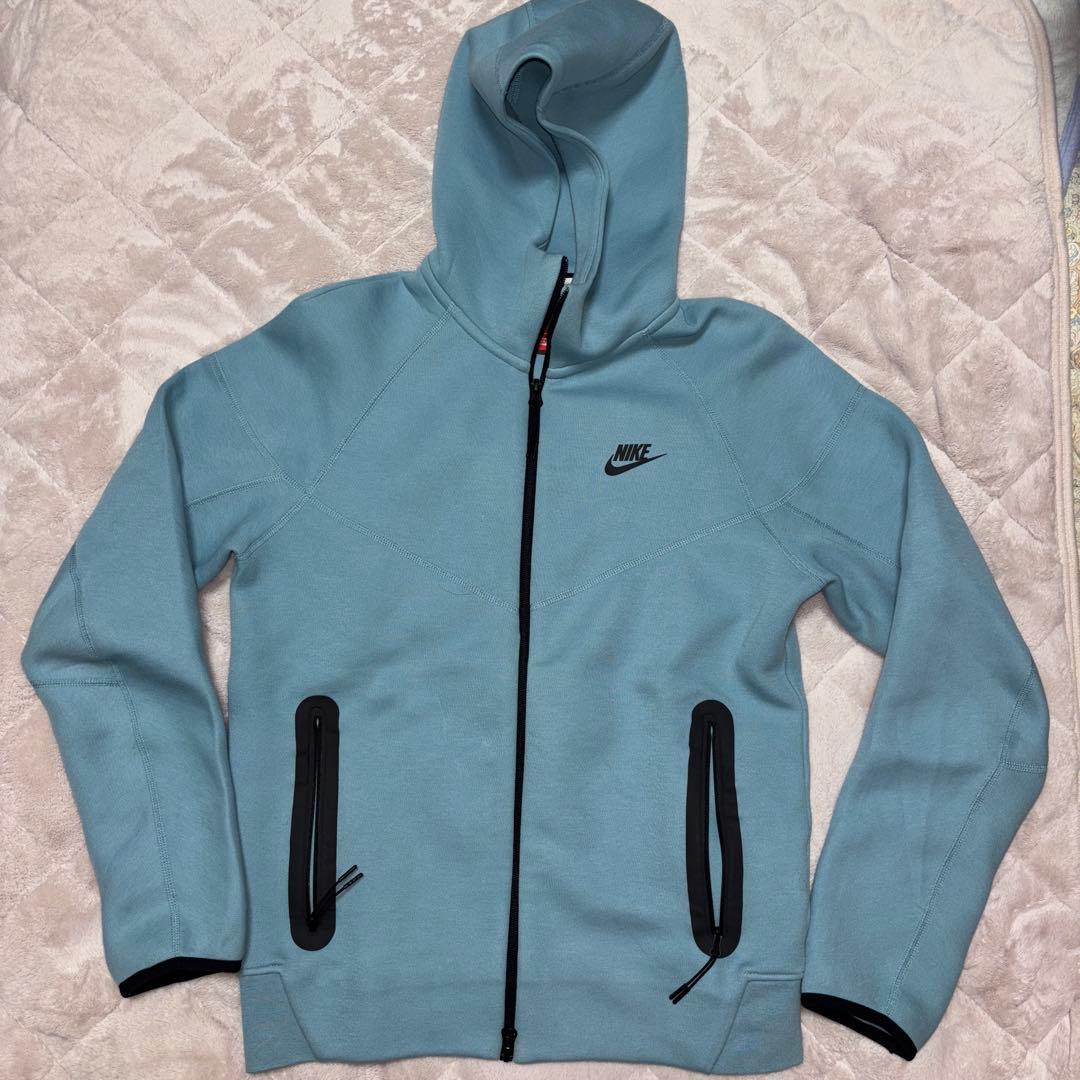 激レアNike tech fleece ナイキ テックフリース 水色 上S下L - メルカリ