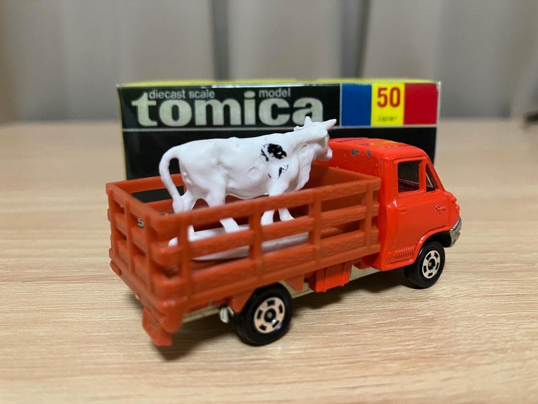 トミカ 黒箱 50-2-3 トヨタ ダイナ 牧場トラック - メルカリ